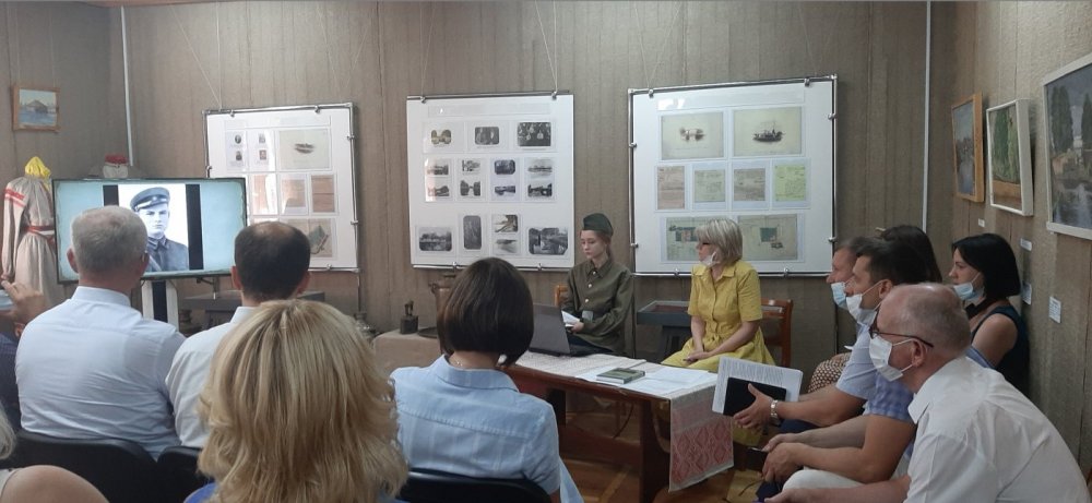 Презентация книги "Лепельское минометное училище"